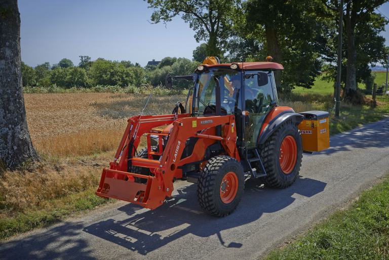 Traktor mit Frontlader